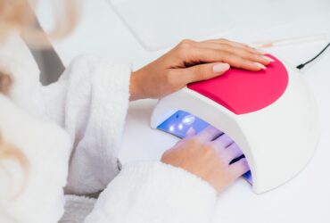 manicurehybrydowyczyzelowyktorywybrac Manicure hybrydowy czy żelowy? Który wybrać?