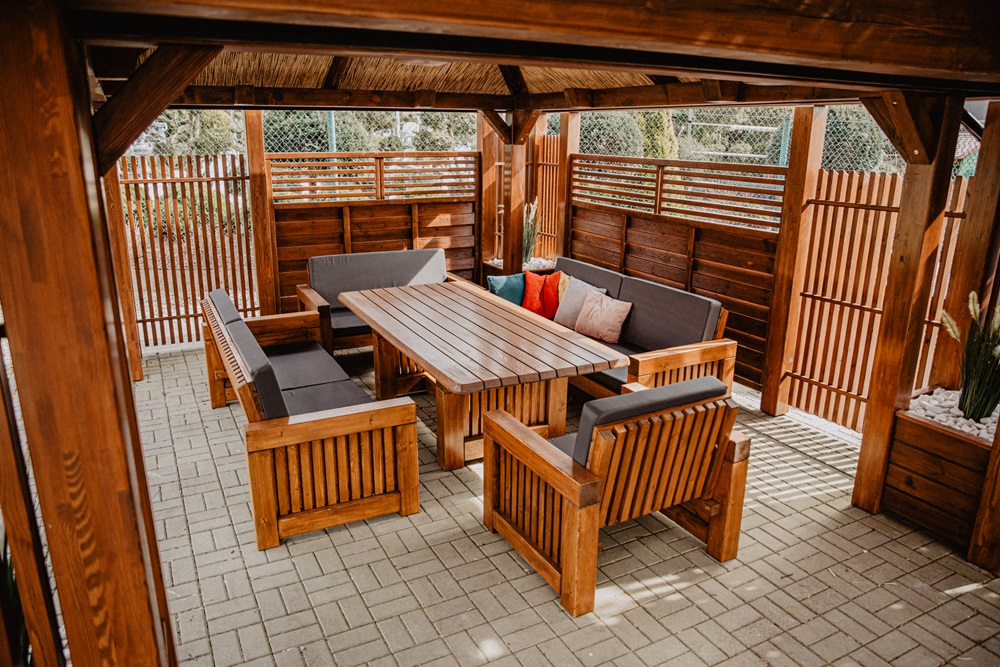 obraz 1 Jakie zalety ma altana ogrodowa?