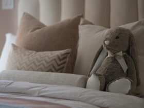 20250924112755 g13d3996353ec57775a72a5dfc958e8079fb02733f29eb85a7dabc2ffbe7f1b7b1fbe3ad064ae5ed4578e29b1390c052eb5ca2cd21398d3ca52f0d102e307e8aa 1280.jpg Łóżko dla dziewczynki - jak wybrać odpowiednie?