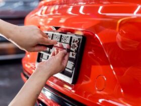 podkladki pod tablice rejestracyjne cyfrowe Podkładka pod tablice rejestracyjną - jaką wybrać?