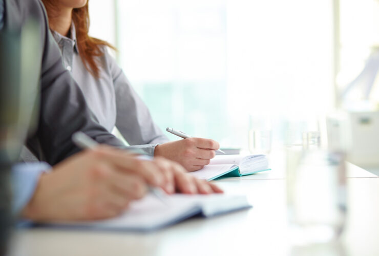 ab339196580eb029e2afa0368c6c41c385480003 Zasiłki pod kontrolą: 6 specjalistycznych szkoleń online, które uporządkują Twoją wiedzę w 2025 roku