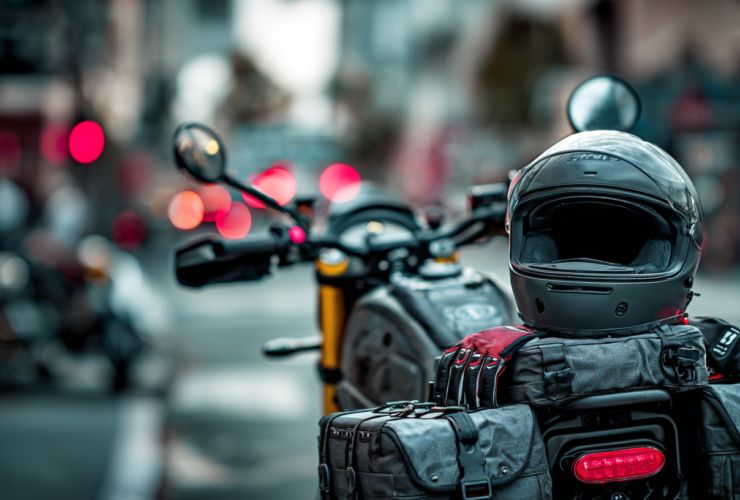 DXWLYKQA47Z0Q3BE Praktyczne dodatki do skutera – jak mądrze wybrać akcesoria do codziennej jazdy