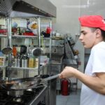 12 Jak wyposażyć profesjonalną kuchnię gastronomiczną krok po kroku